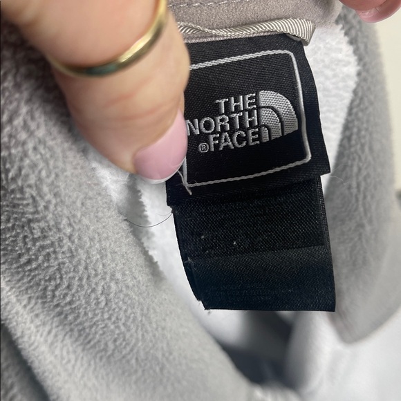 North Face Fleece Jacket - Picture 2 of 7